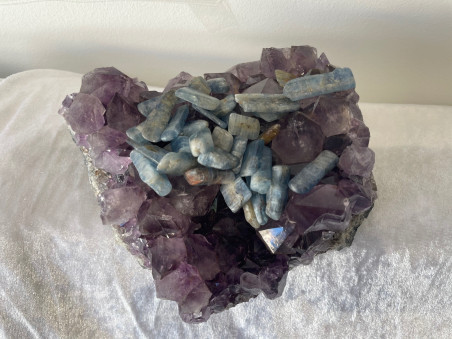 Cyanite