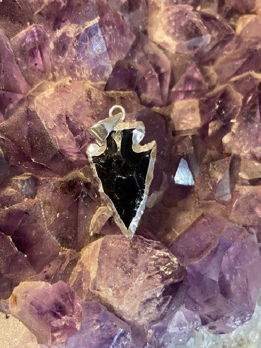 Bijouterie pierres des elfes - Pendentif Obsidienne Noir fléche