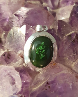 pendentif jade
