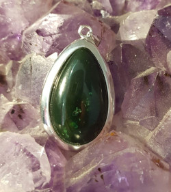 pendentif  jade