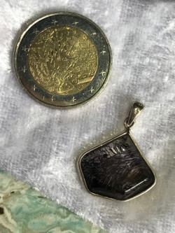 pendentif super seven