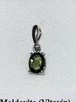 Boutique ésotérique Pierres des Elfes -Pendentif  Moldavite facetté