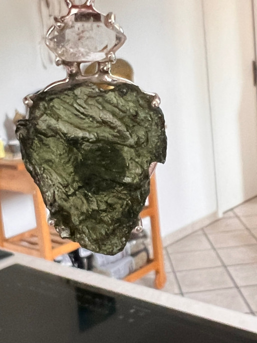 Boutique ésotérique Pierres des Elfes -Pendentif  Moldavite